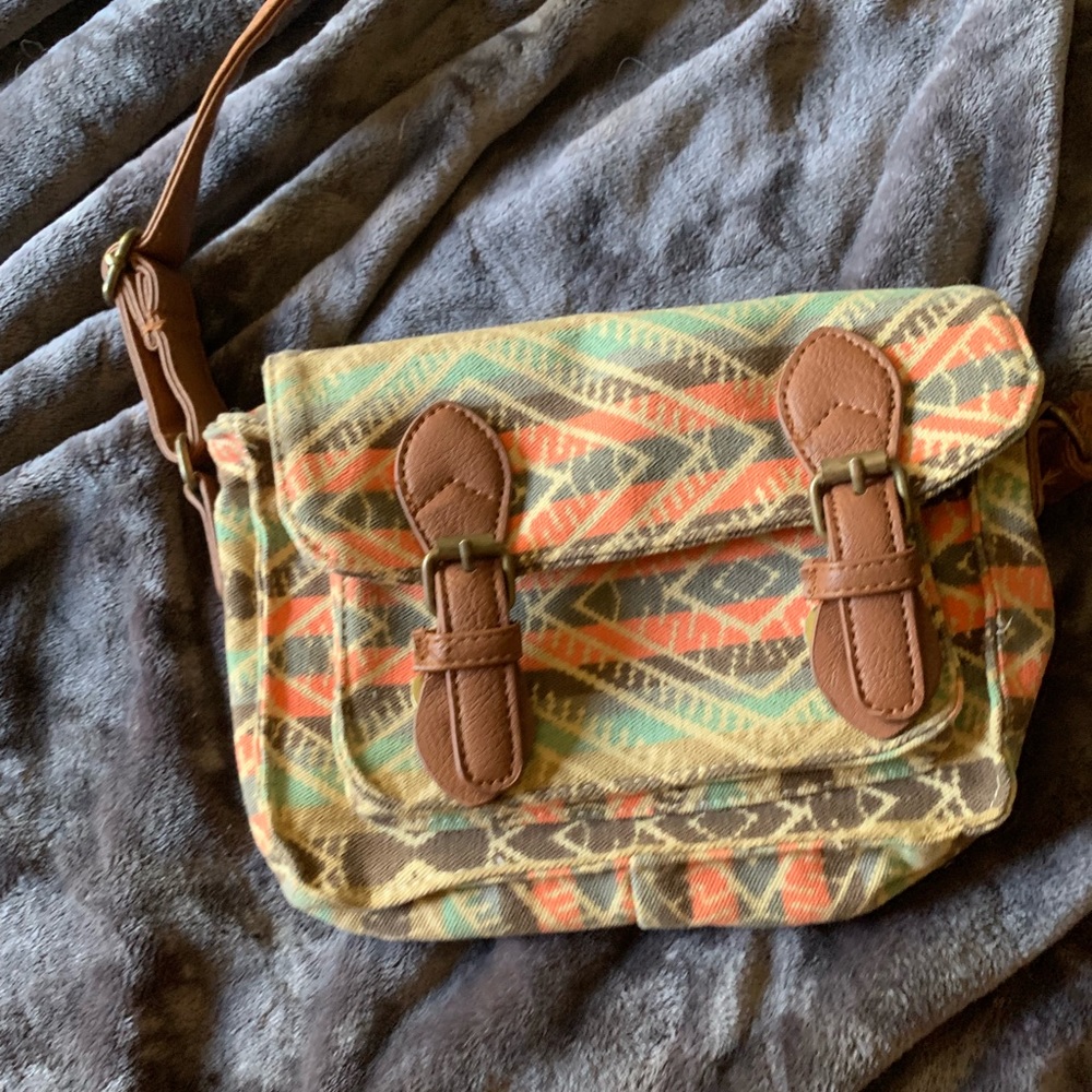 Small Aztec crossbody